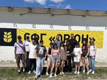 МАЙБУТНІ ЕКОНОМІСТИ І МАРКЕТОЛОГИ ВДОСКОНАЛЮЮТЬ ПРАКТИЧНІ НАВИЧКИ НА БАЗІ ПРОВІДНИХ АГРАРНИХ ПІДПРИЄМСТВ ВІННИЧЧИНИ