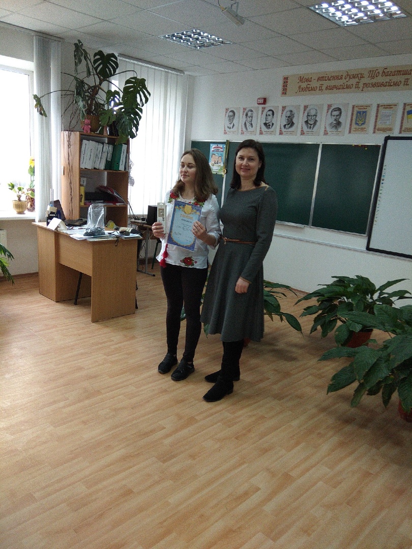 Нагородження учасниці конкурсу «Маркетинг у моєму житті»