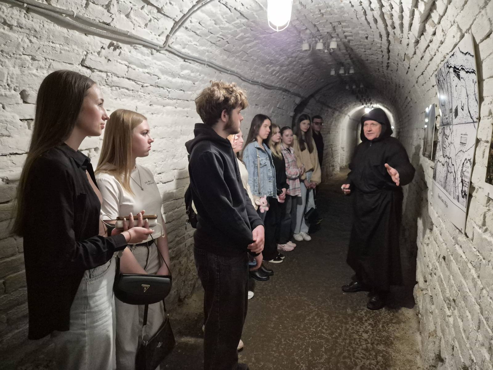 Екскурсія студентів кафедри маркетингу «Таємничими підземеллями Василіанського монастиря»