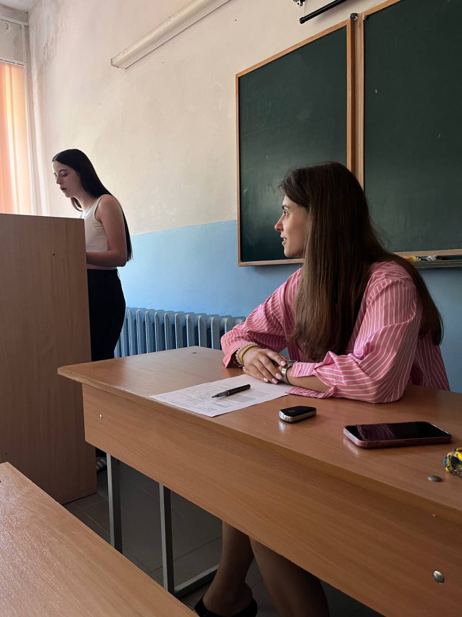 УСПІШНИЙ ЗАХИСТ ЗВІТІВ З ПРАКТИКИ: СТУДЕНТИ ГРУПИ 21-МА ПРОДЕМОНСТРУВАЛИ ВИСОКИЙ РІВЕНЬ ПРОФЕСІЙНОЇ ПІДГОТОВКИ