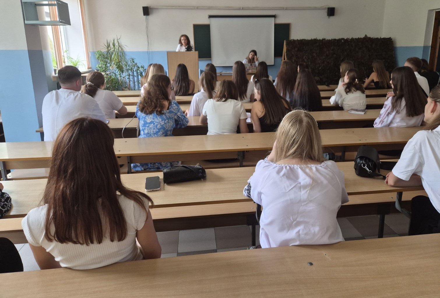 БЕЗПЕКА ПОНАД УСЕ: ДЛЯ ЗДОБУВАЧІВ КАФЕДРИ МАРКЕТИНГУ ПРОВЕДЕНО ПЕРВИННИЙ ІНСТРУКТАЖ З ТЕХНІКИ БЕЗПЕКИ